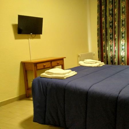 Hostal Orly Camponaraya Exterior photo