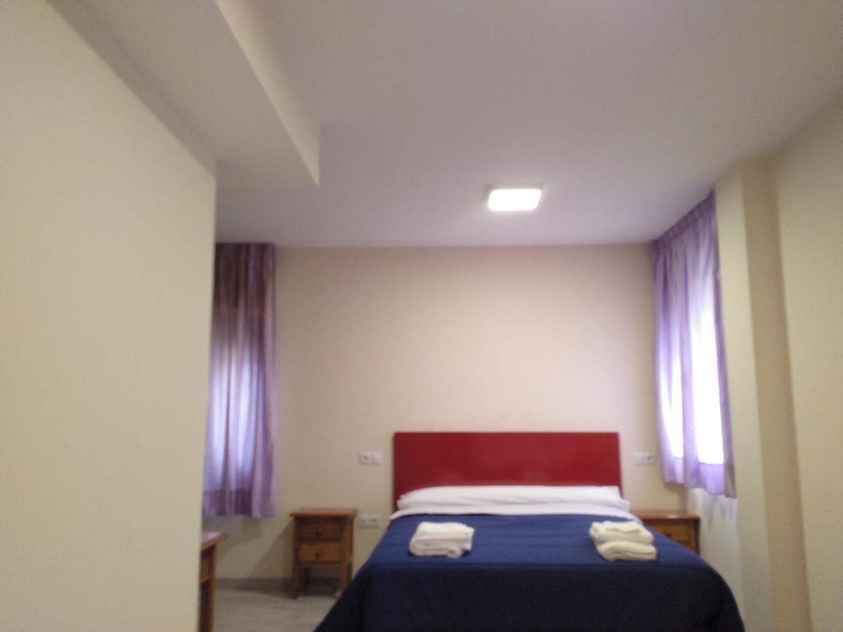 Hostal Orly Camponaraya Exterior photo