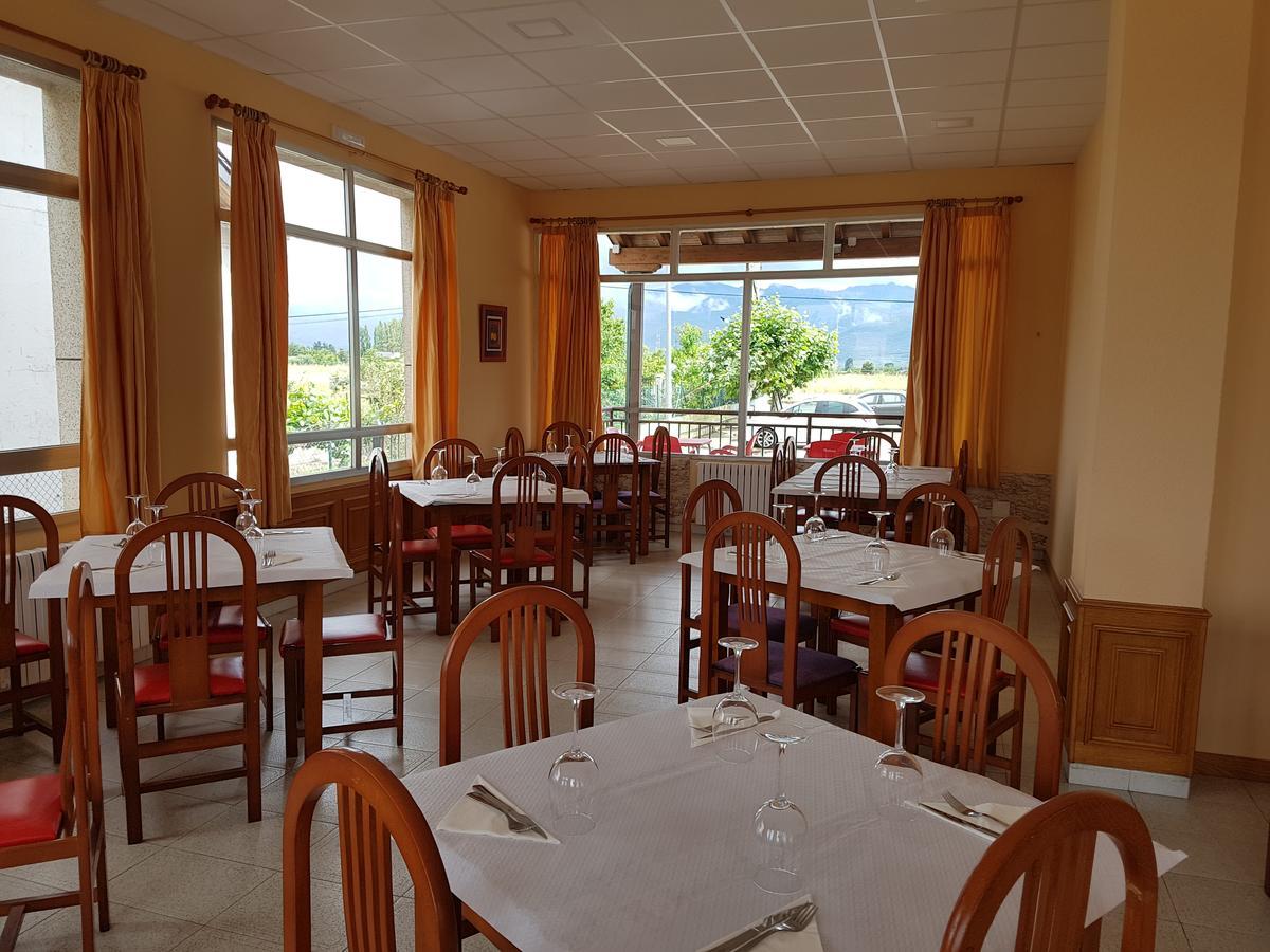 Hostal Orly Camponaraya Exterior photo